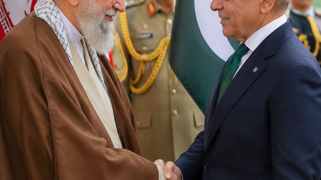Iranian Leadership Visits Pakistan Amidst Peace Talks with the US